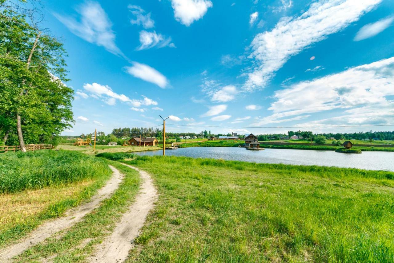 Guesthouse On The Lake With Bathhouse 70 Km From Kiev Makariv Zewnętrze zdjęcie