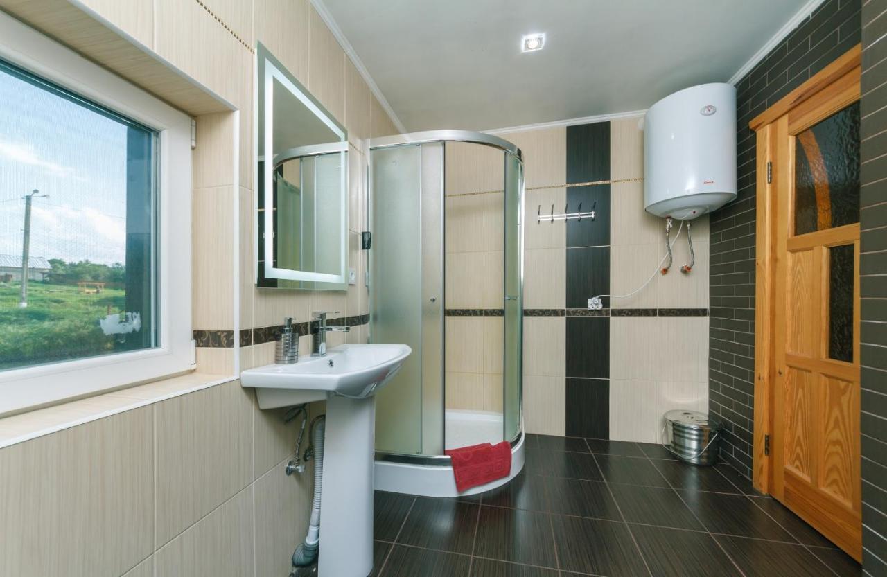 Guesthouse On The Lake With Bathhouse 70 Km From Kiev Makariv Zewnętrze zdjęcie